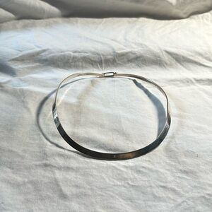 Sterling Silver Oval Chocker